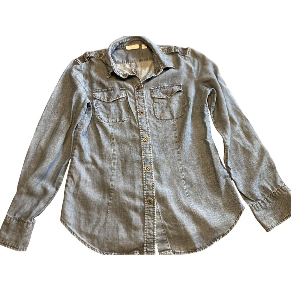 New York & Company Women's Medium Light Blue Snap up Denim Shirt With Epaulettes - Picture 5 of 10
